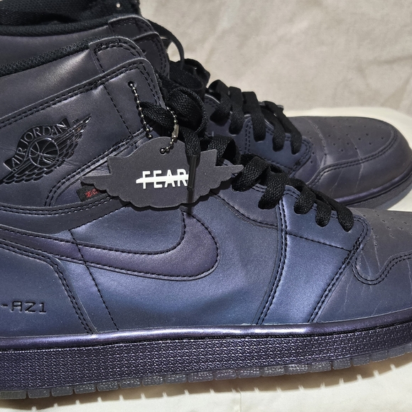 jordan 1 fearless black